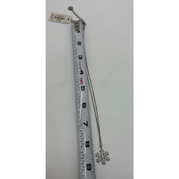 Talbots Snowflake Necklace Silver Tone Crystal‎ Pendant Holiday Jewelry New Tags - Picture 8 of 8